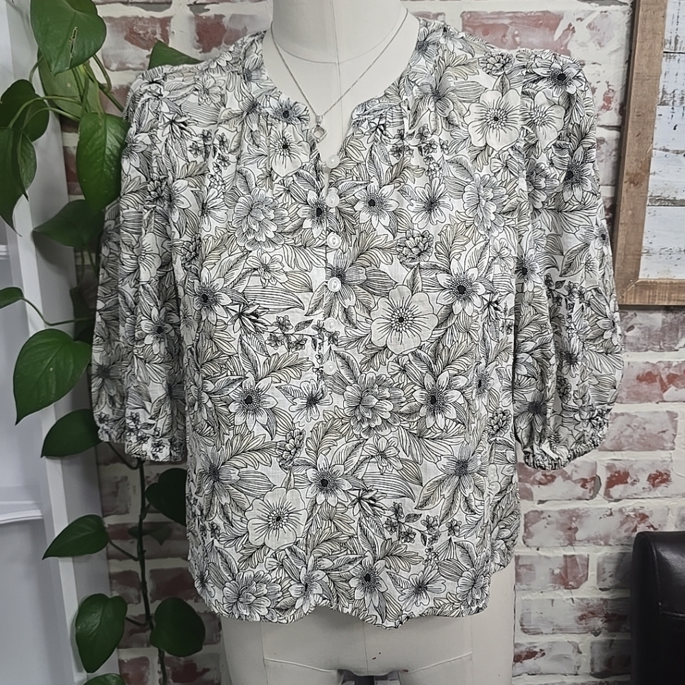 🔥 New Ana womens top sz large